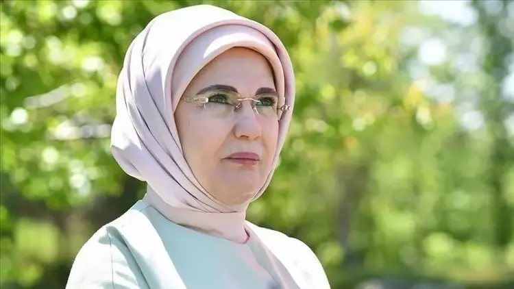 Emine Erdoğan’dan 15 Temmuz Mesajı: “Zaferin Adı Türkiye’dir”