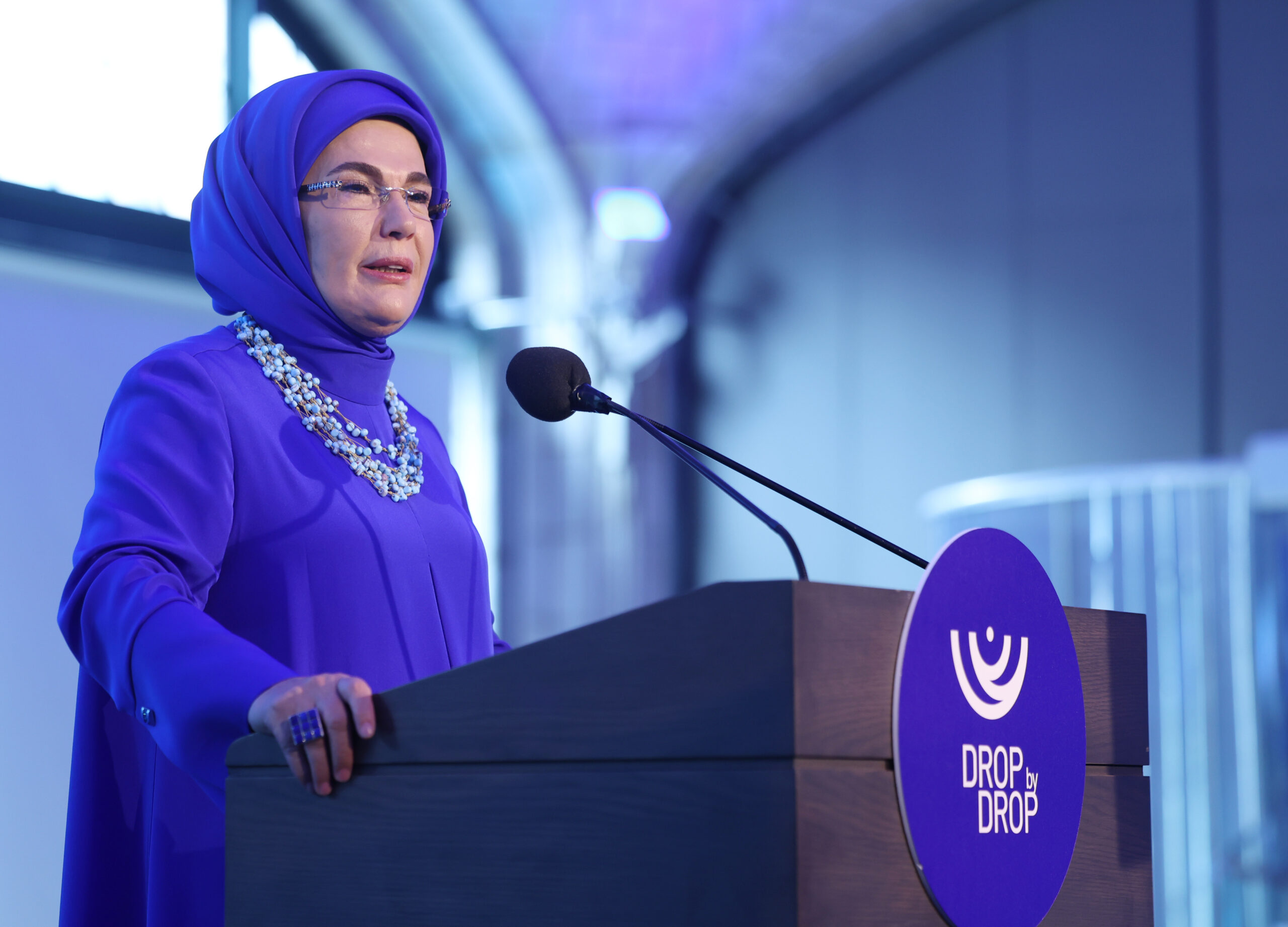 Emine Erdoğan’dan ‘Bağımsızlık Öncüleri Zirvesi’ Paylaşımı: “Hayatın Güzelliklerine Yeniden Tutunulan Bir Yolculuk Temenni Ediyorum”