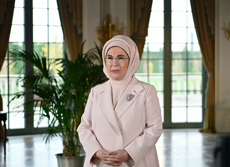Emine Erdoğan’dan Gönül Elçileri Koruyucu Aile Programına İlişkin Paylaşım