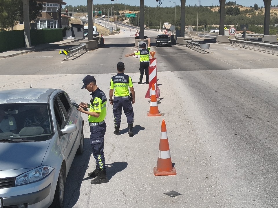Gaziantep’te Dron Destekli Trafik Denetimi: 217 Sürücüye 300 Bin TL Ceza!