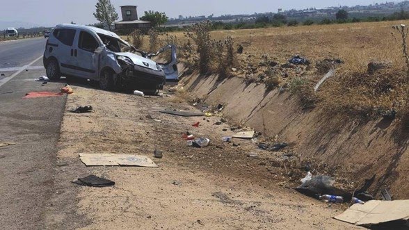 Gaziantep’te Feci Kaza: Hafif Ticari Araç Şarampole Devrildi, Sürücü Hayatını Kaybetti!