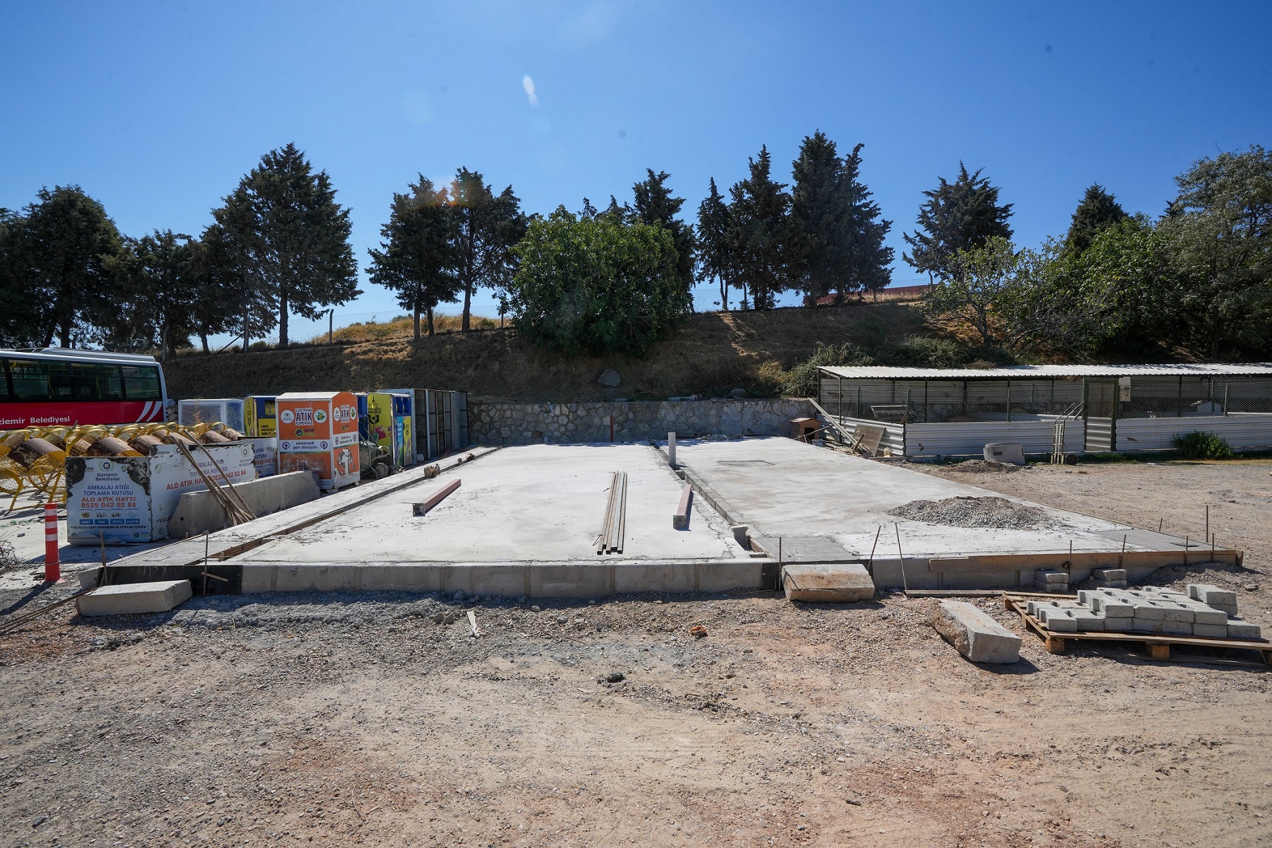 Gaziemir Belediyesi’nden Sokak Hayvanlarına Yeni Yuva