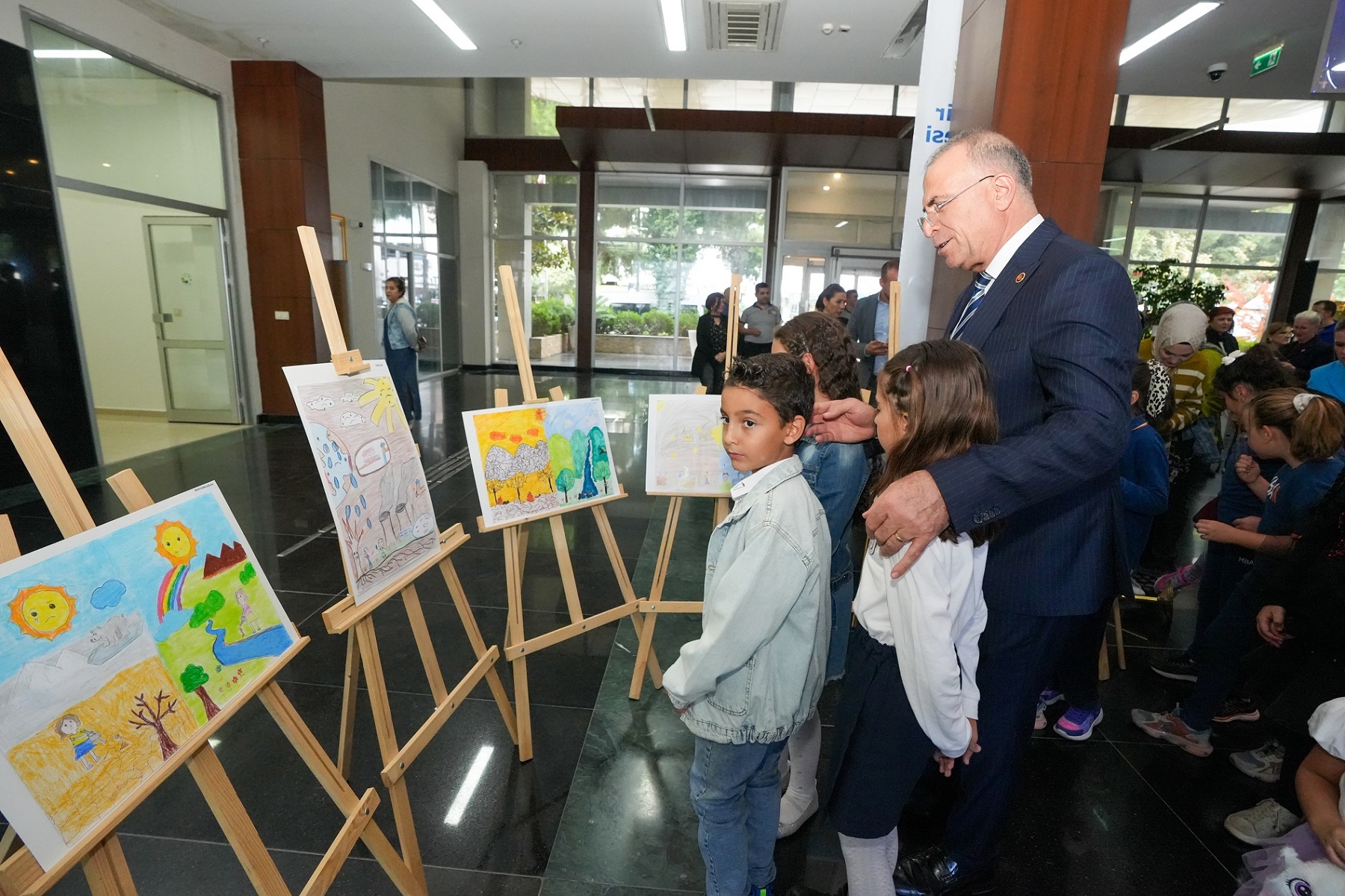 Gaziemirli Çocuklardan Su Krizine Dikkat Çeken Mesaj: “Suyumuzu Korumalıyız”