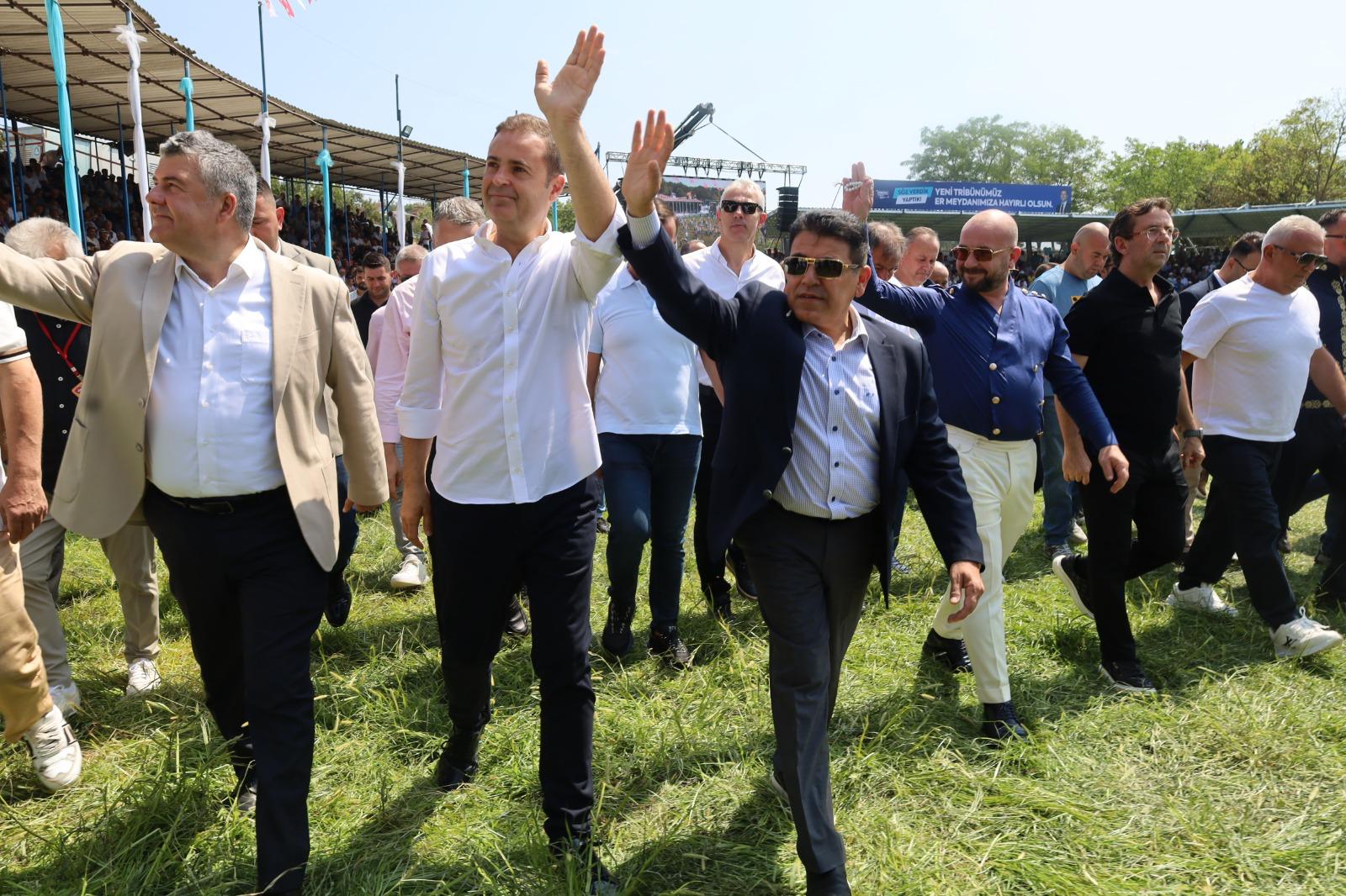 Geleneksel Güreşlerin Kalbi Balıkesir’de Attı