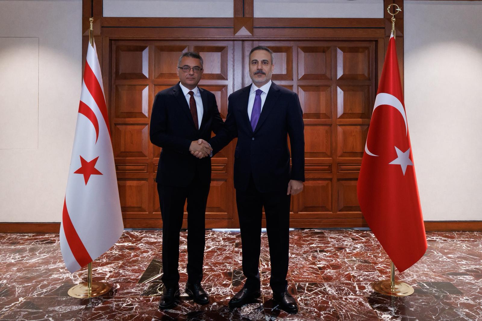 Hakan Fidan, KKTC Cumhurbaşkanı Tufan Erhürman ile Ankara’da Görüştü