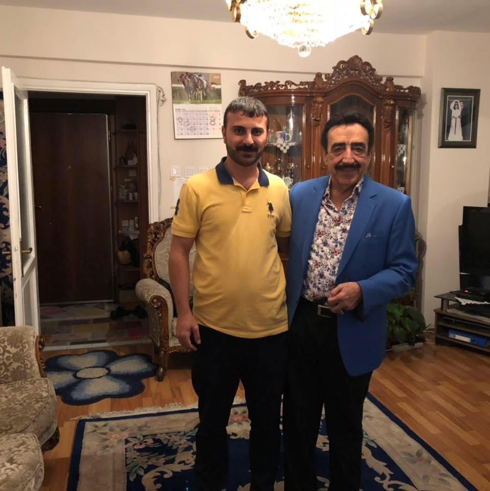 Hakkı Bulut’un “Dünyanın En Büyük Hayranı” Cevahir Yavuz, Usta Sanatçıyla Van’da Buluştu