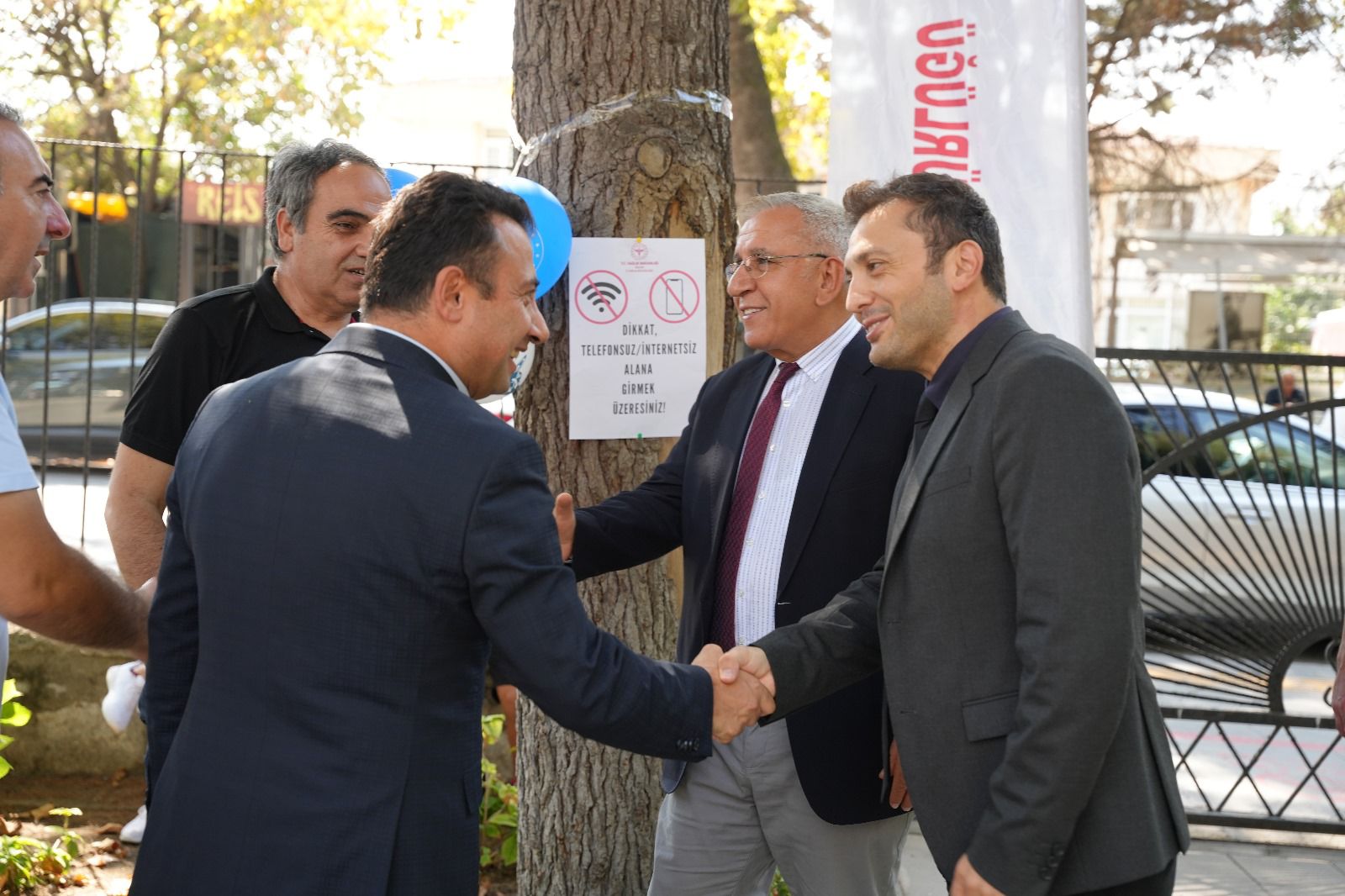 Halk Sağlığı Haftası’nda Çocuk ve Gençlere “Dijital Dünyanı Yönet” Mesajı