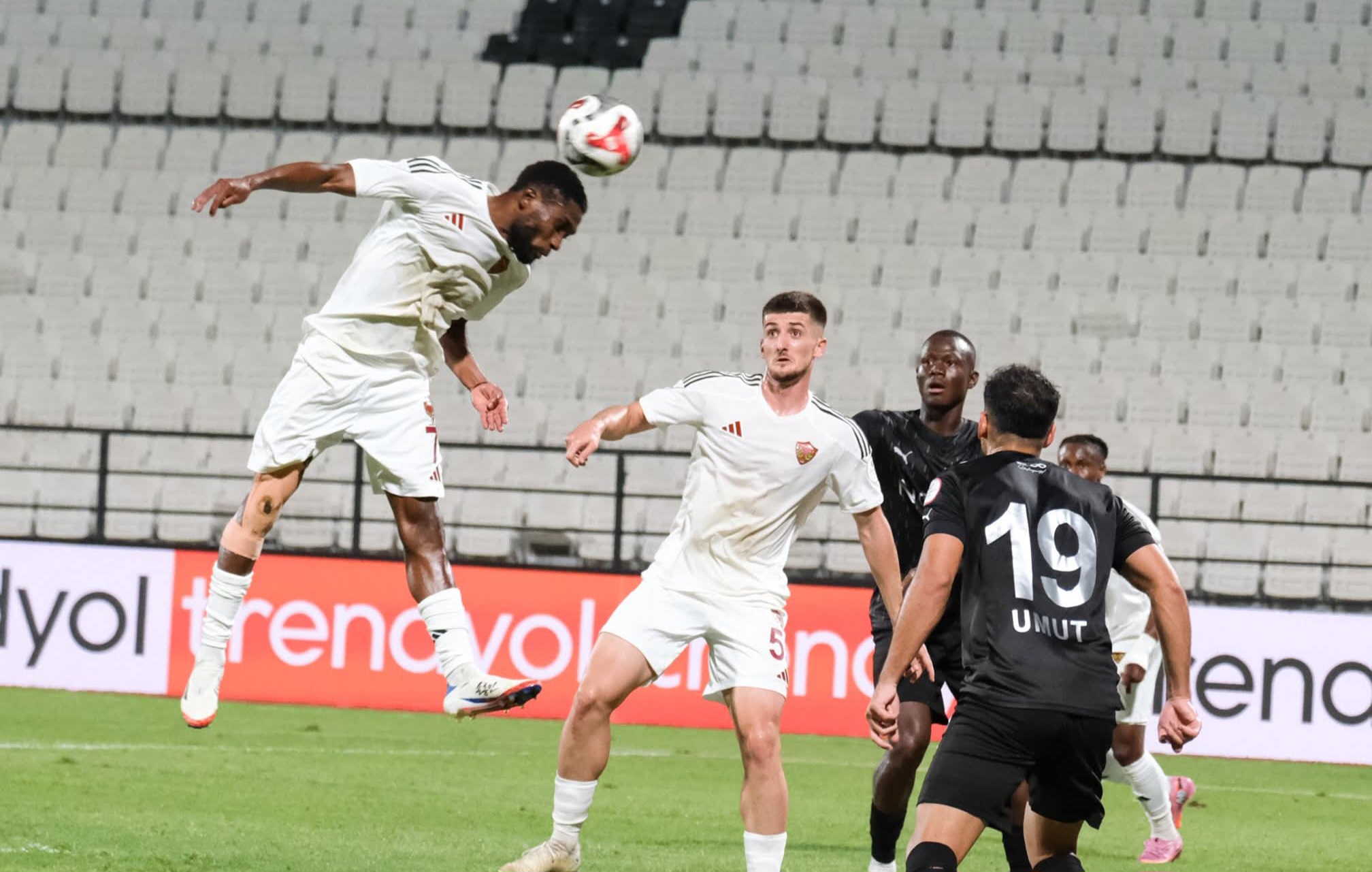 Hatayspor Manisa’da Yıkıldı