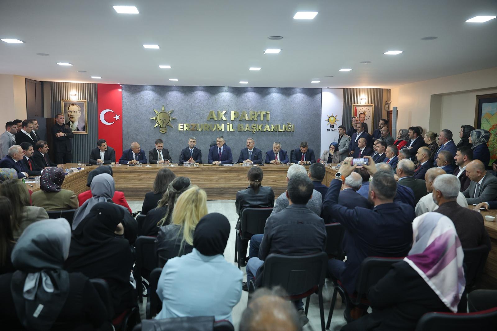 İçişleri Bakanı Mustafa Çiftçi’den AK Parti Erzurum İl Başkanlığına Ziyaret