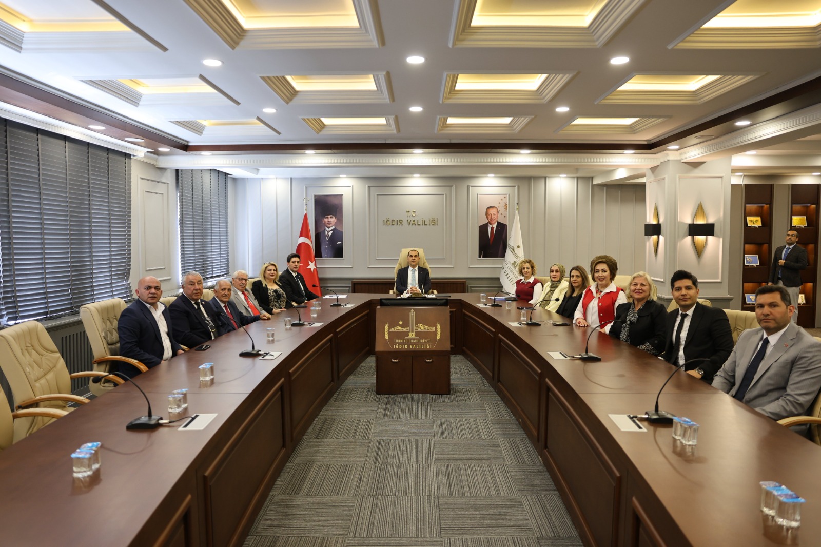 Iğdır Valisi M. Fırat Taşolar, İl İnsan Hakları Kurulu Üyelerini Kabul Etti