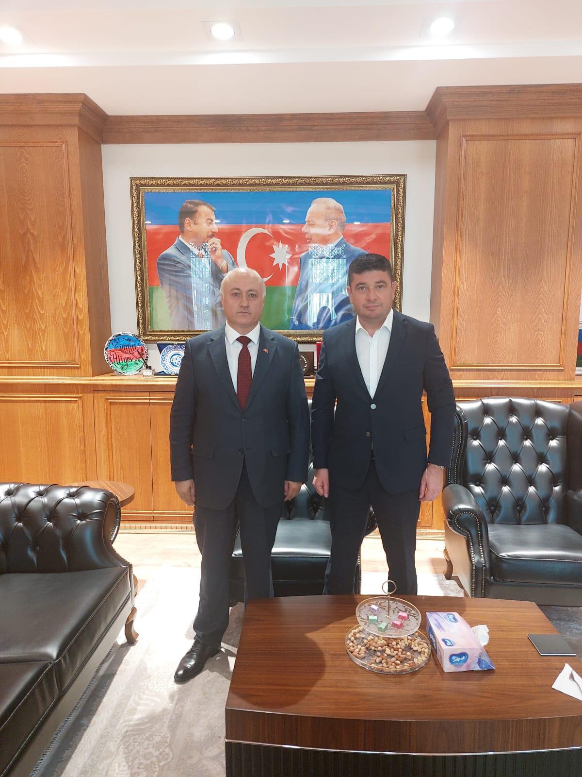 İş İnsanı Fuat Öztürk’ten Azerbaycan Kars Başkonsolosu Zamin Aliyev’e Hayırlı Olsun Ziyareti
