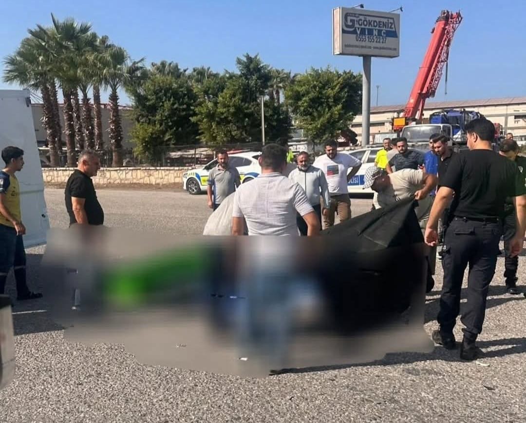 İskenderun’da Motosikletli Tırın Altında Can Verdi