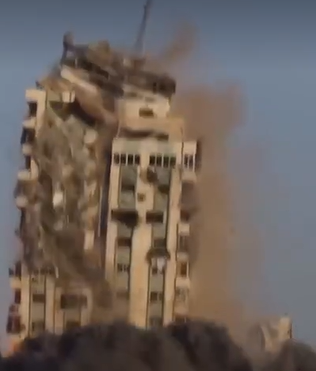 İsrail Ordusu, Gazze’nin En Yüksek Binası ‘Mekke’ye Saldırı Düzenledi