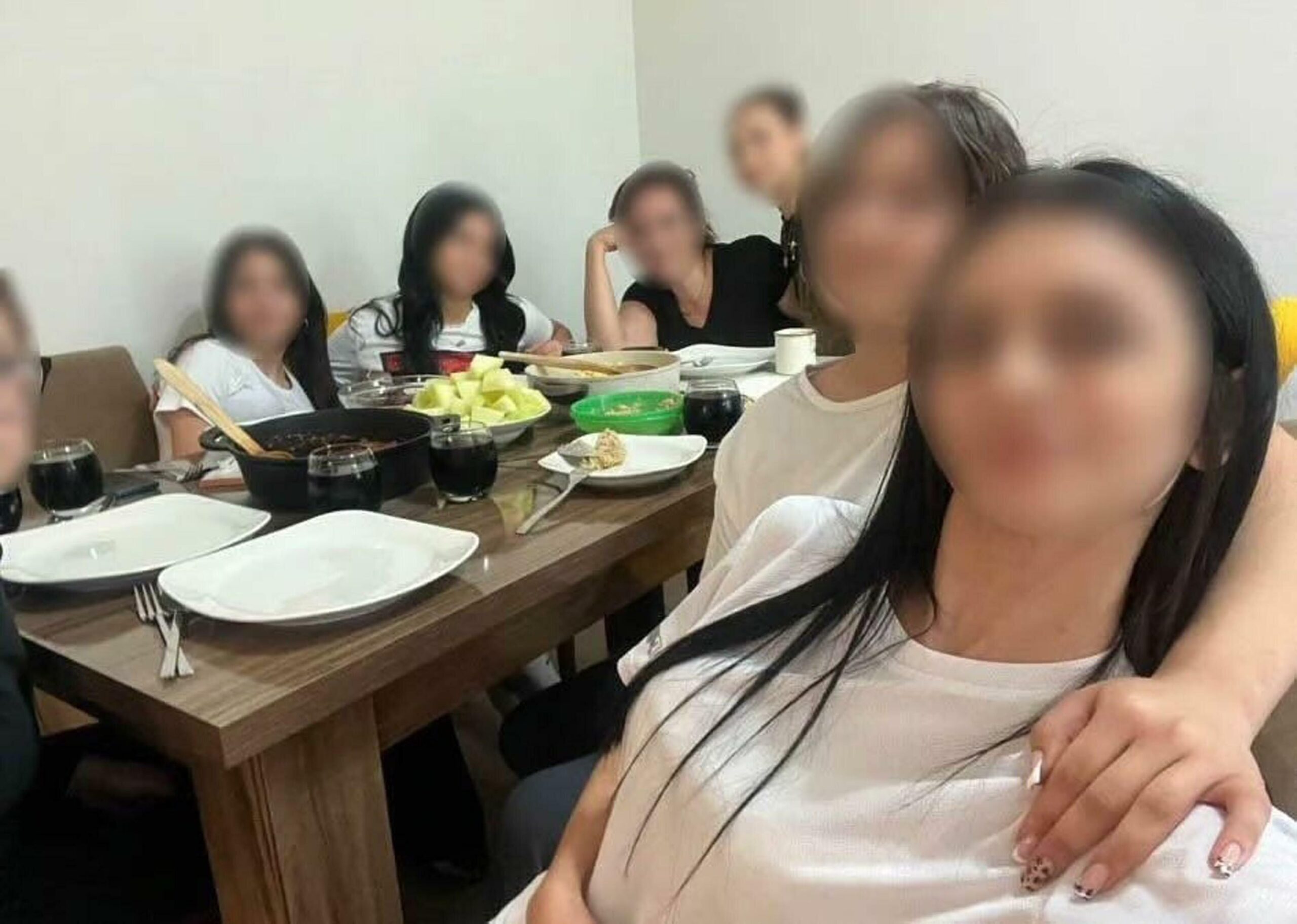 İzmir’de Öğrencilerini Evine Temizliğe Götüren Öğretmen Hakkında “İnsan Ticareti” Soruşturması