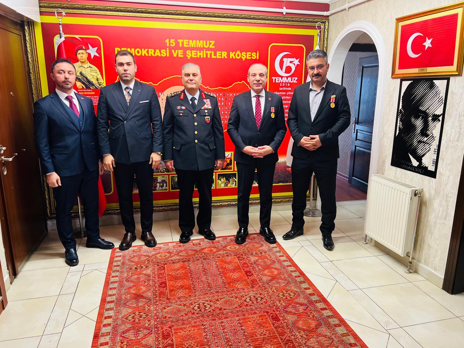 Jandarma Genel Komutanı Orgeneral Ali Çardakcı’dan 15 Temmuz Derneği’ne Anlamlı Ziyaret