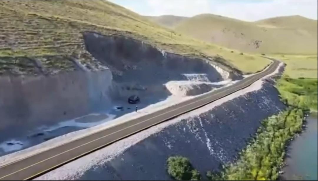 Kağızman Şehittepe Üs Bölgesi – Çengilli Grup Köy Yolu asfalt çalışmaları tamamlandı