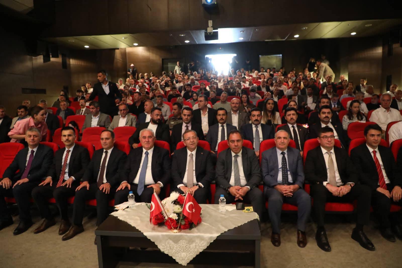 Kamu Başdenetçisi Mehmet Akarca, Kars’ta ‘Ombudsman Halkla Buluşuyor’ Programında Vatandaşlarla Buluştu