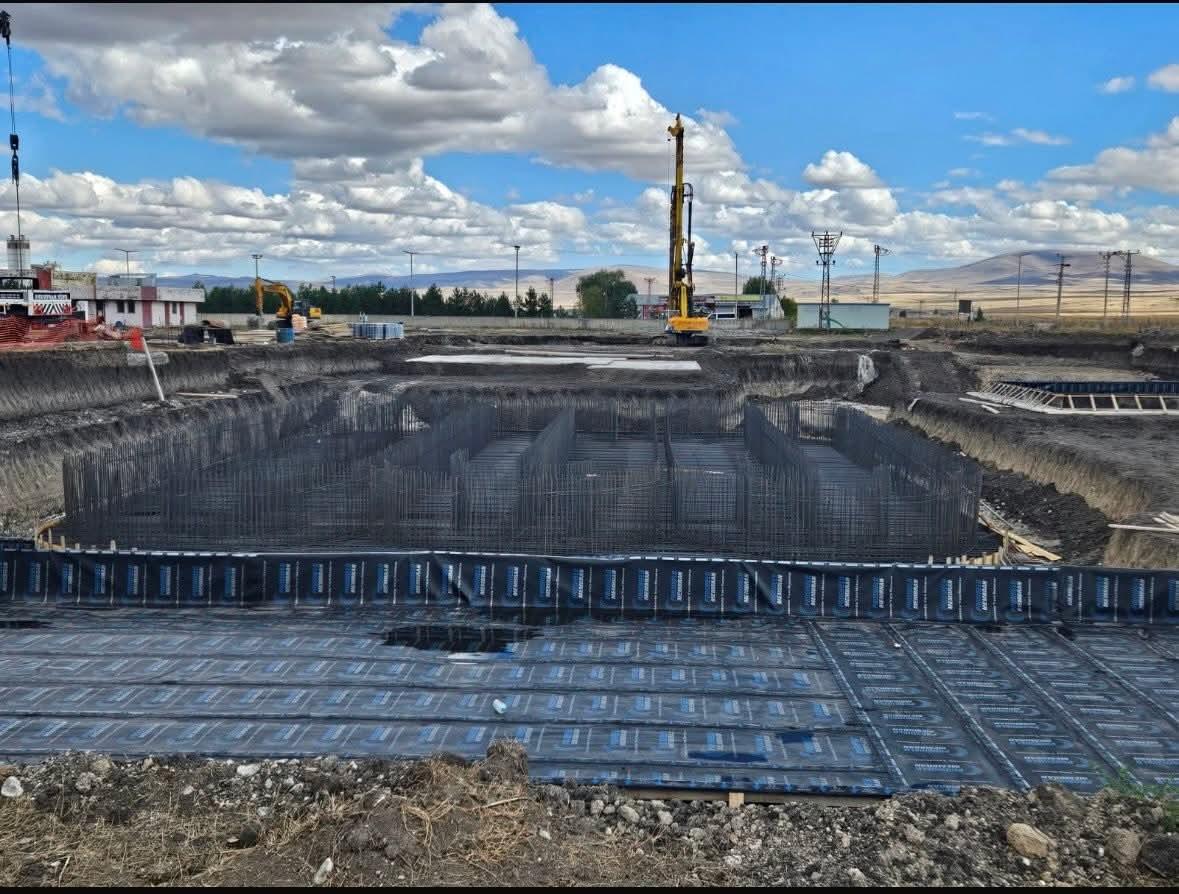 Kars OSB’ye 1. Kademe Atıksu Arıtma Tesisi’nin İnşaatı Tüm Hızıyla Devam Ediyor