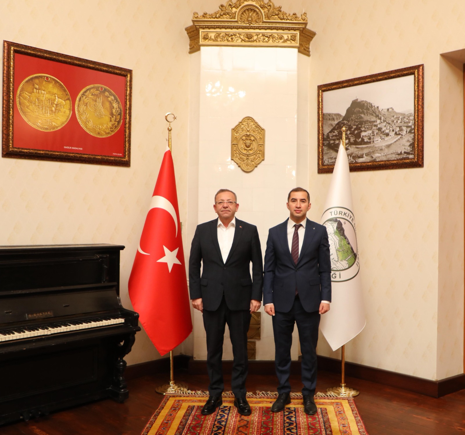 Kars Valisi Ziya Polat, Yargıtay Tetkik Hakimi Engin Şahin’i Makamında Kabul Etti