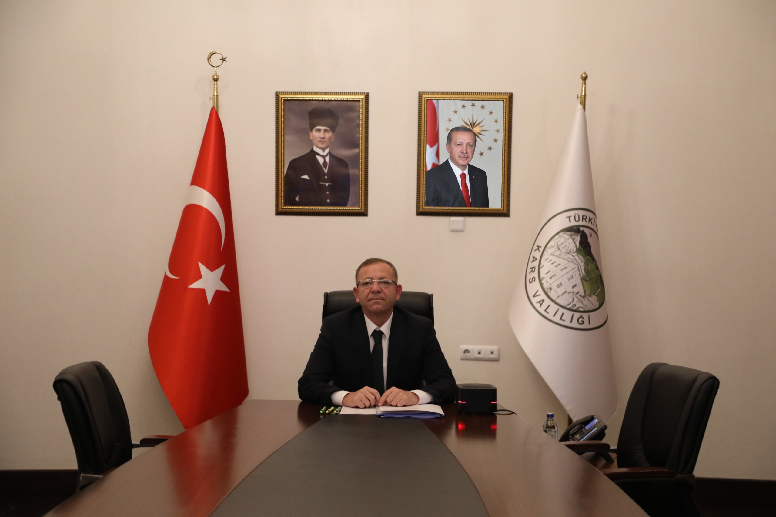 Kars Valisi Ziya Polat’tan YKS Uyarısı: “Sessiz Ol, Sınavı Kolaylaştır”