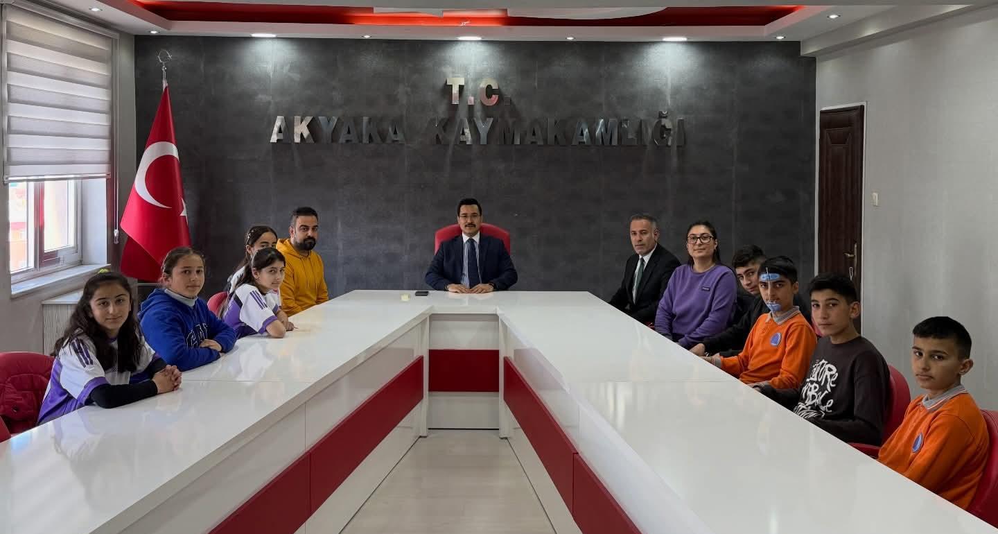 Karslı Öğrenciler Bilek Güreşinde Türkiye Şampiyonası Yolcusu