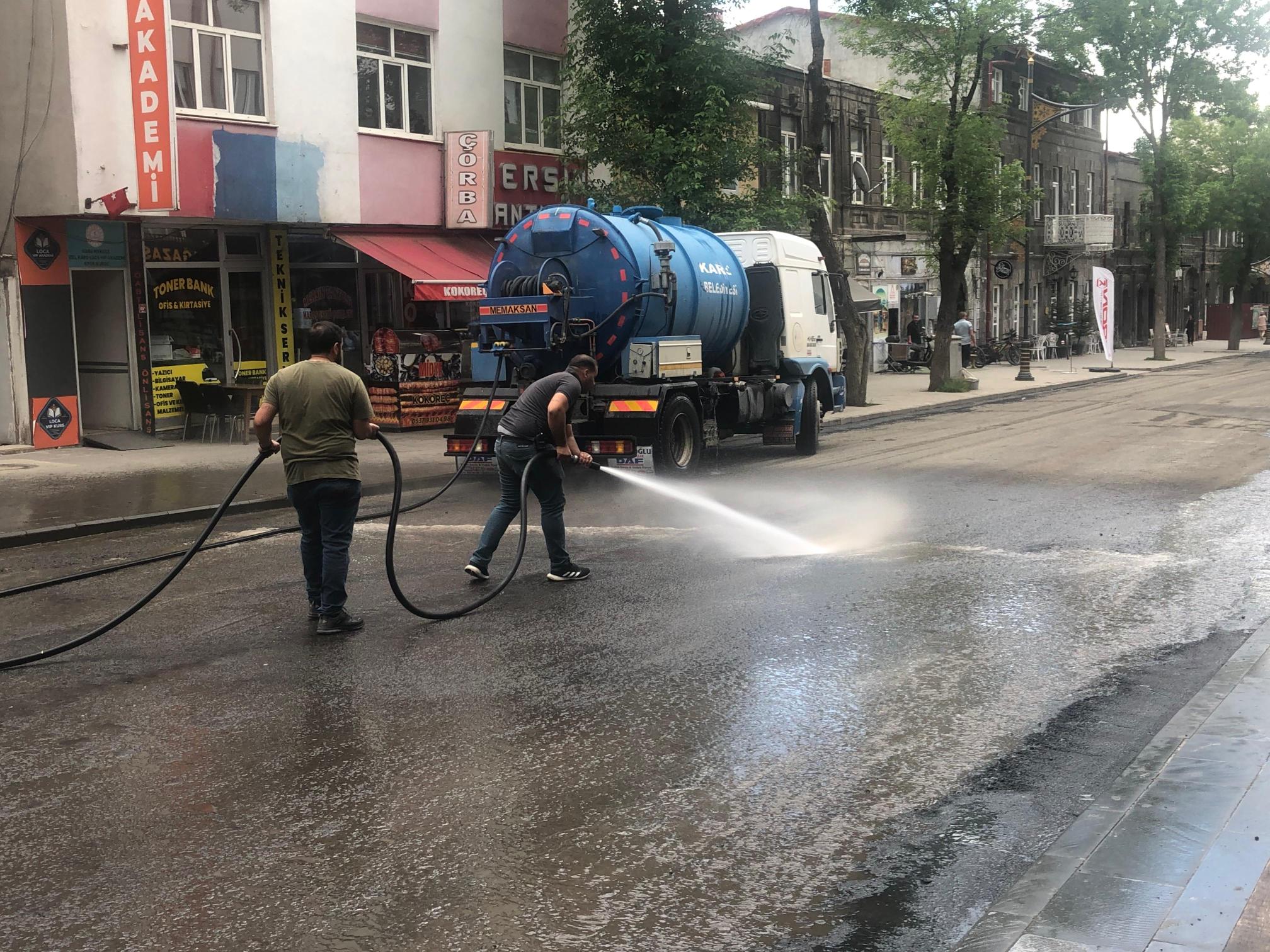 Kars’ta Cadde ve Sokaklar Mis Gibi Kokacak