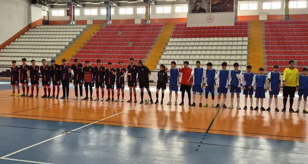 Kars’ta Futsal Rüzgarı: Gençler İl Birinciliği Sona Erdi