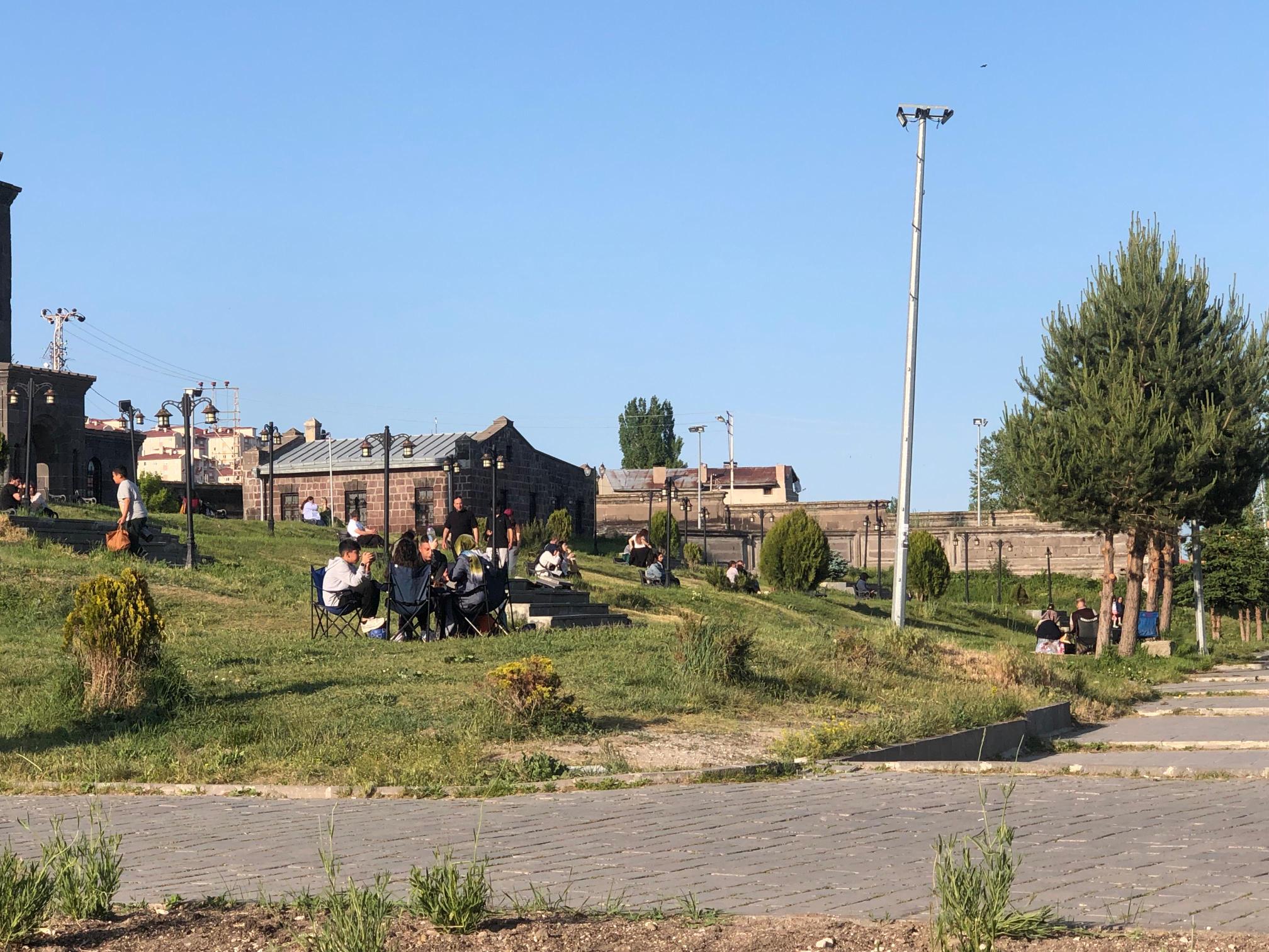 Kars’ta Hafta Sonu ve Bayram Tatilinde Piknik Keyfi