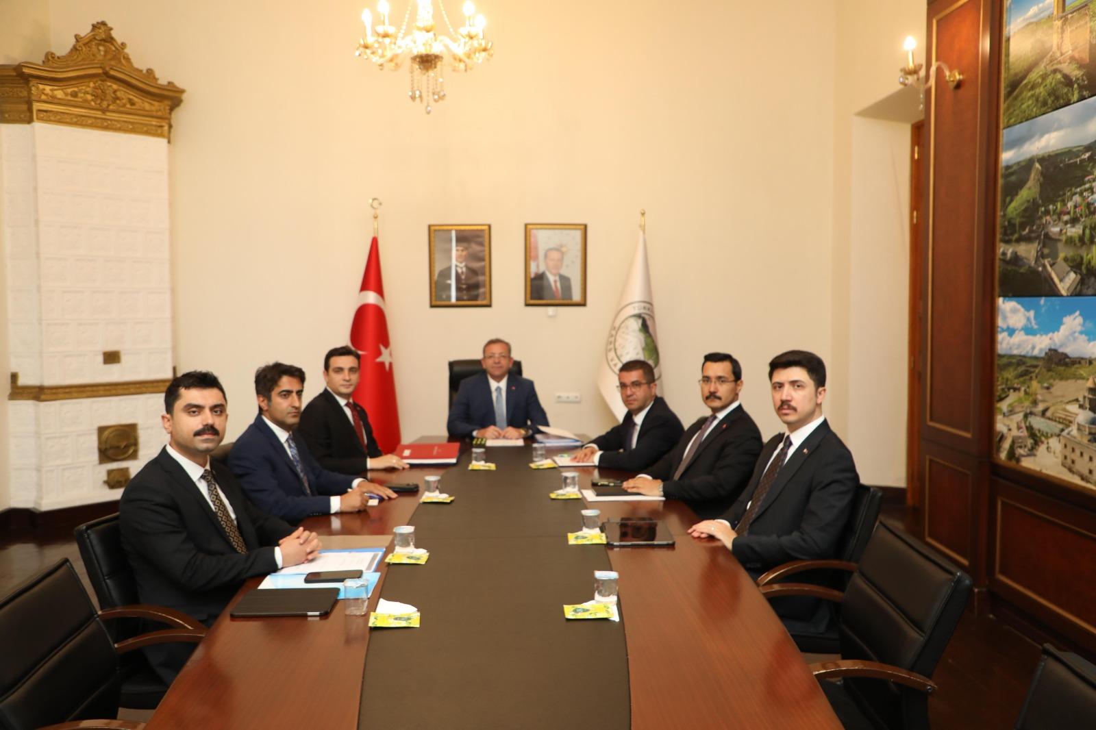 Kars’ta Kaymakamlar Toplantısı Gerçekleştirildi