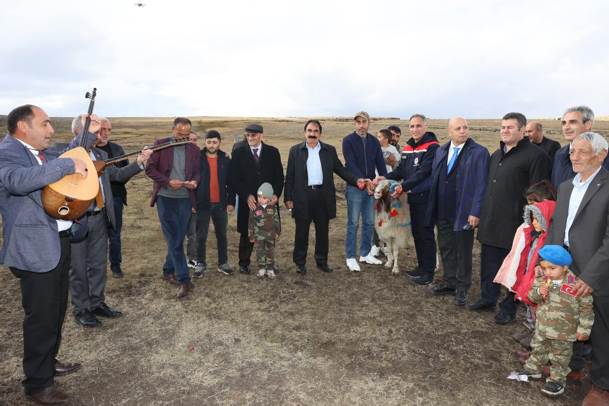 Kars’ta Koç Katım Geleneği Coşkuyla Sürdürülüyor