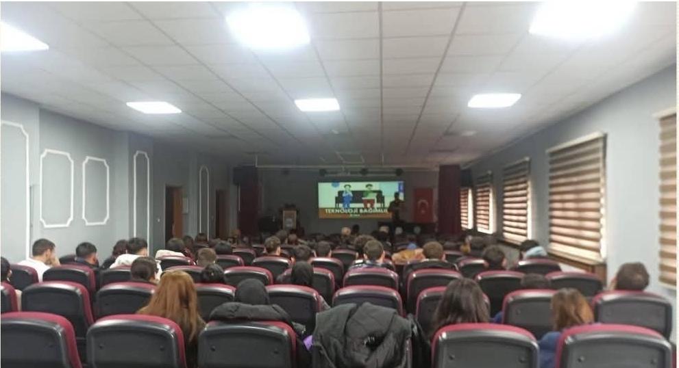 Kars’ta Öğrencilere Teknoloji Bağımlılığı Farkındalık Eğitimi
