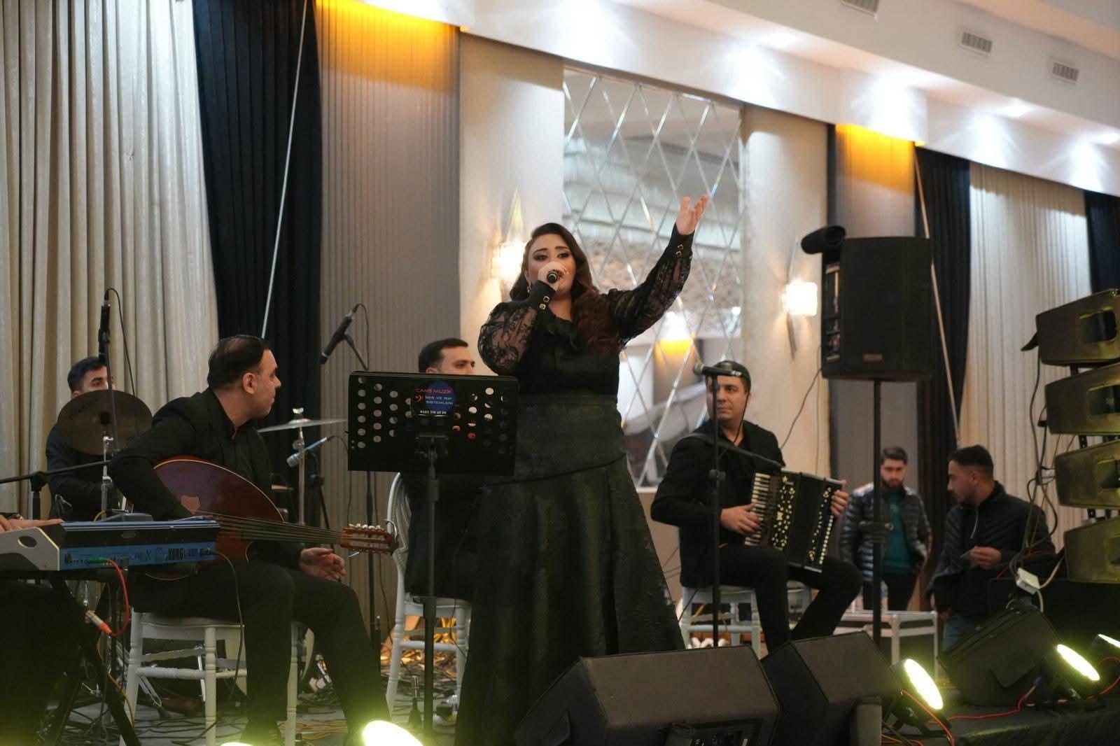 Kars’ta Sevgililer Günü’ne Özel Unutulmaz Konser Gecesi