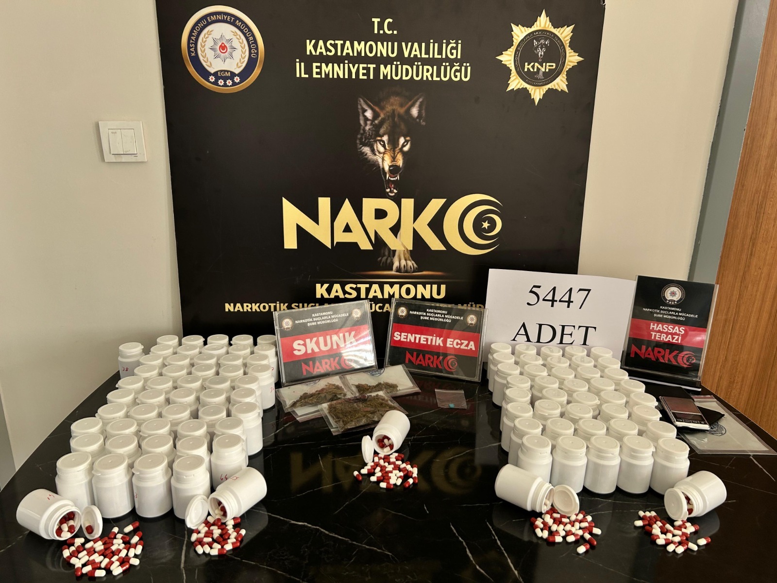 Kastamonu’da Uyuşturucu Operasyonu: Binlerce Sentetik Hap Ele Geçirildi