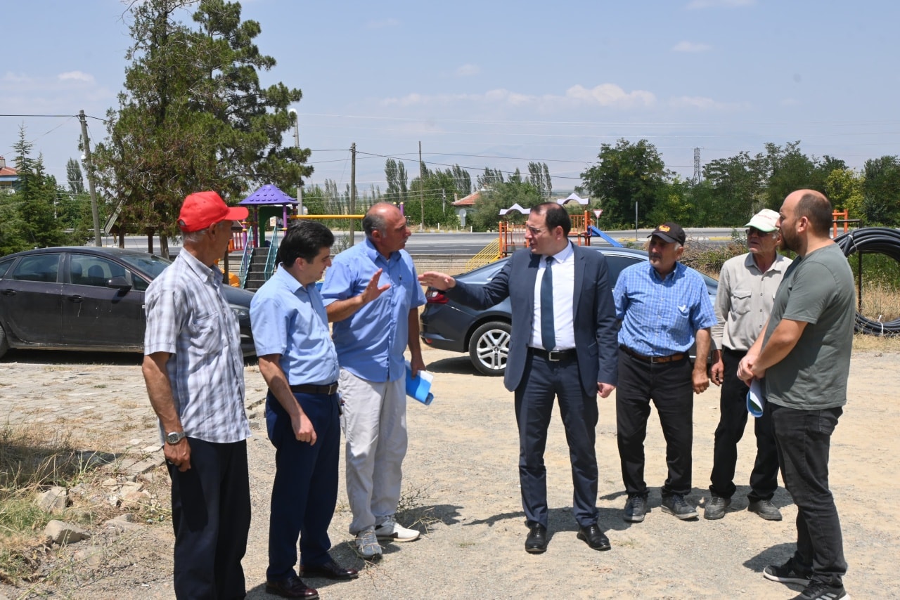 Kaymakam Türker Pınarkaya Köyünde İncelemelerde Bulundu