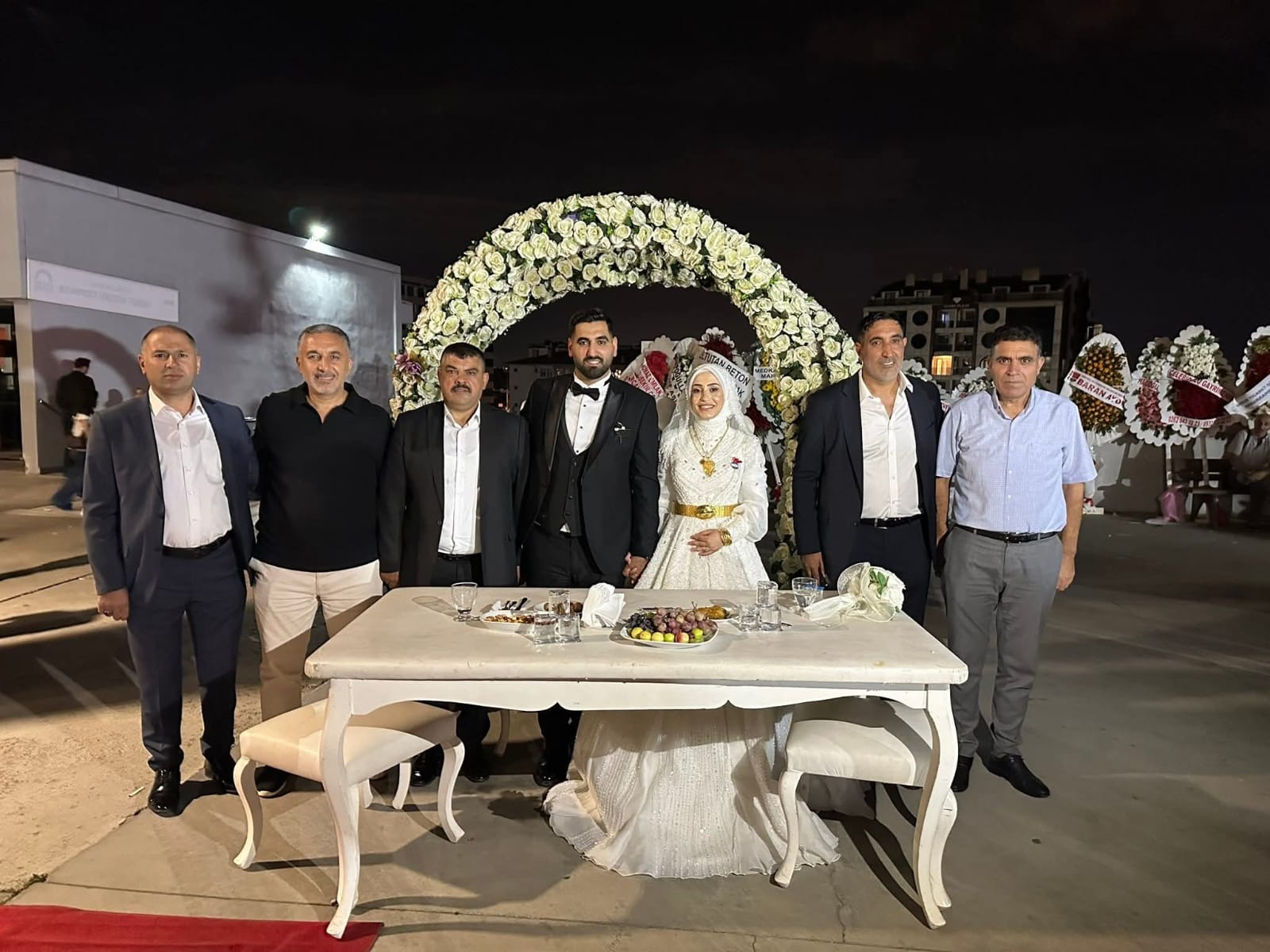 Kocaeli’de Ağrı’lı aşiret düğünü: 19.8 Milyon Lira  ve 5 kilo altın takıldı