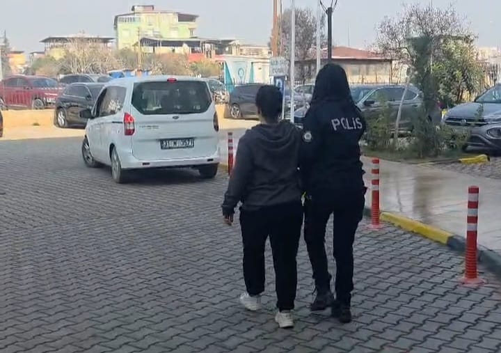 Kırıkhan’da Aranan Şahıs Yakalandı