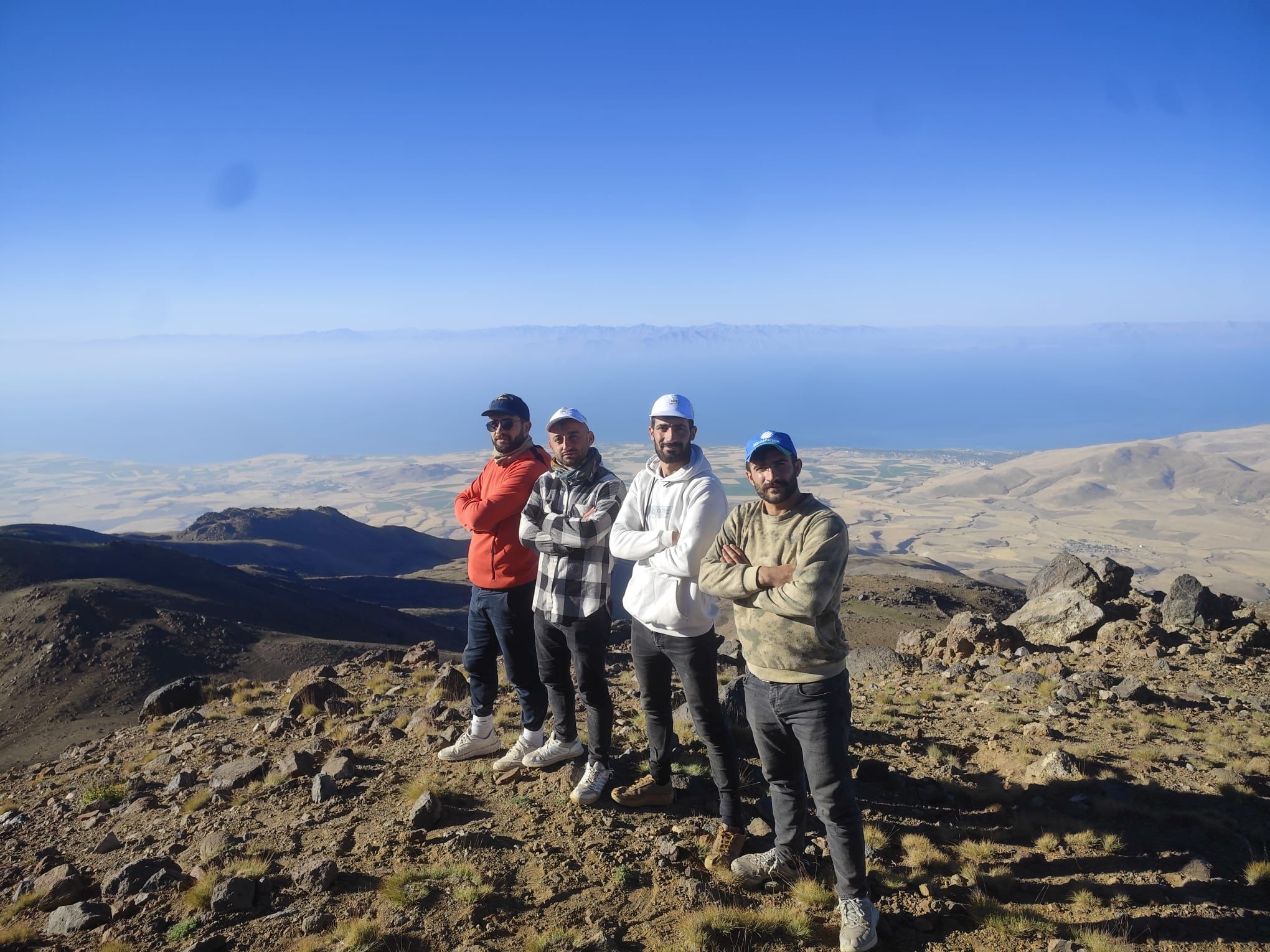 Kızılyusuf Köyü Gençlerinden 5 Kişilik Süphan Dağı Tırmanışı