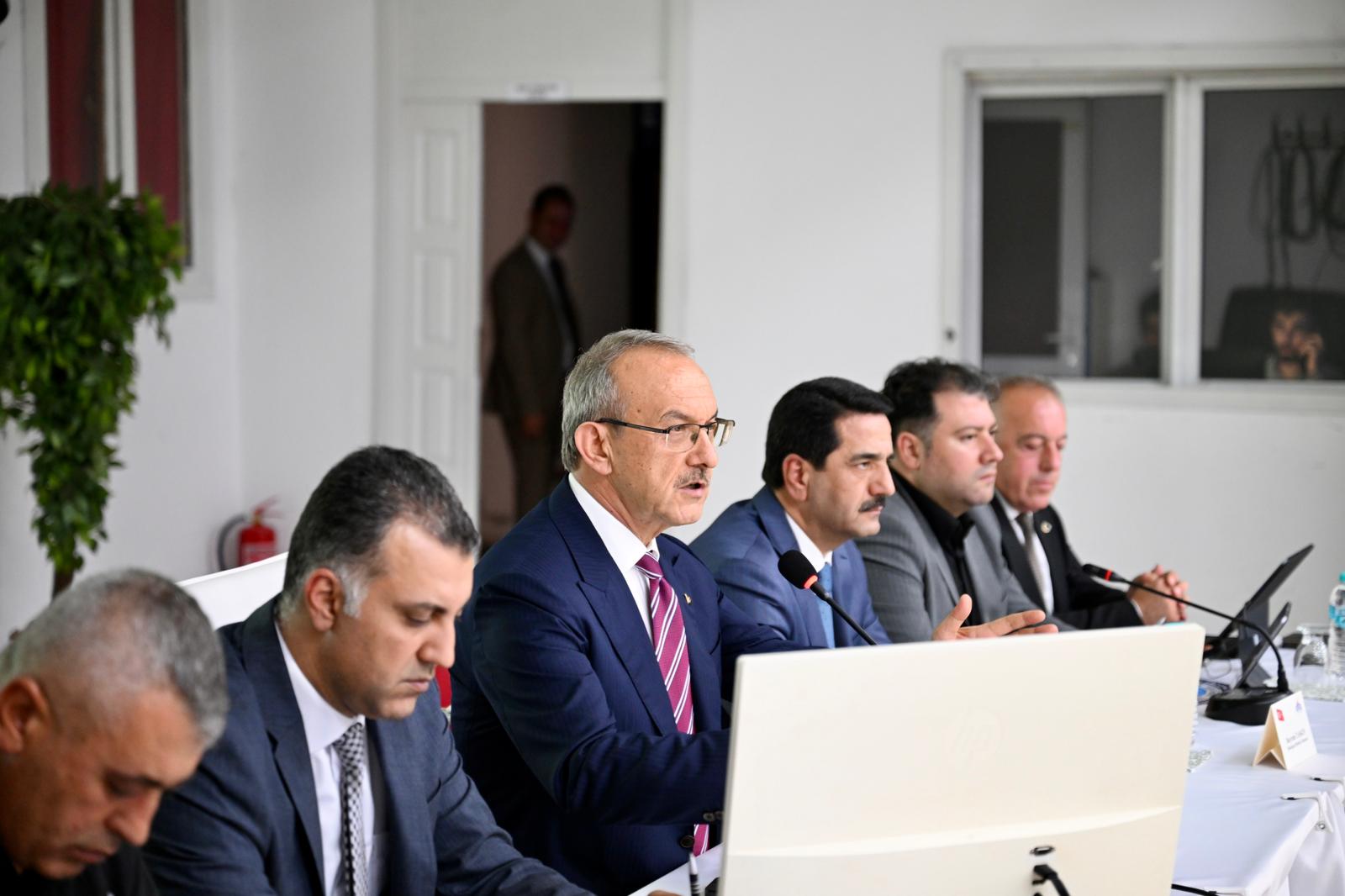 Malatya Valisi Seddar Yavuz Başkanlığında Muhtarlar Toplantısı Yapıldı