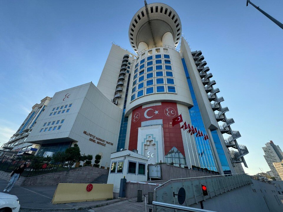 MHP İstanbul İl ve 39 İlçe Teşkilatı Feshedildi