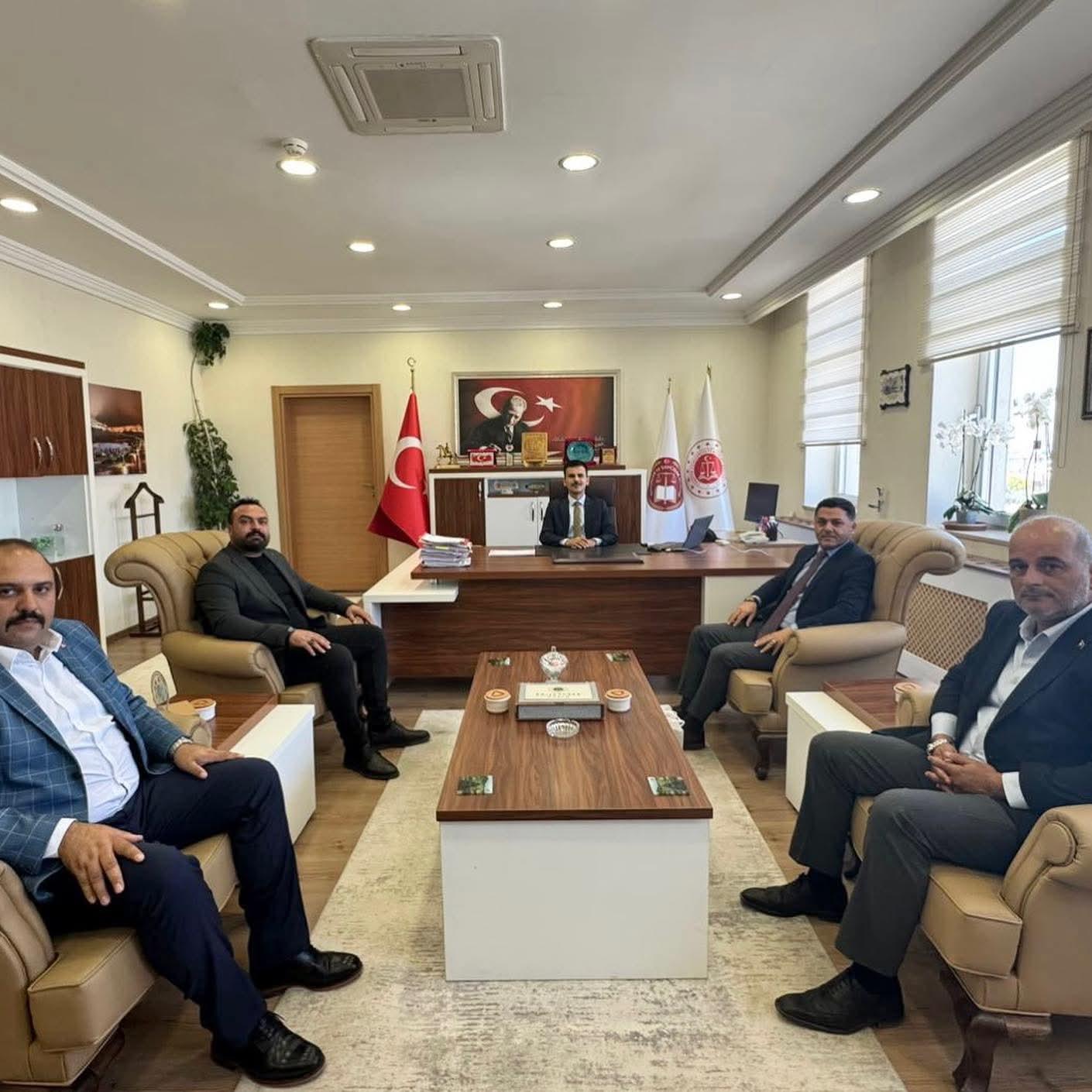 MHP Kars Heyetinden Adalet Komisyonu Başkanı Emrah Turan’a Ziyaret