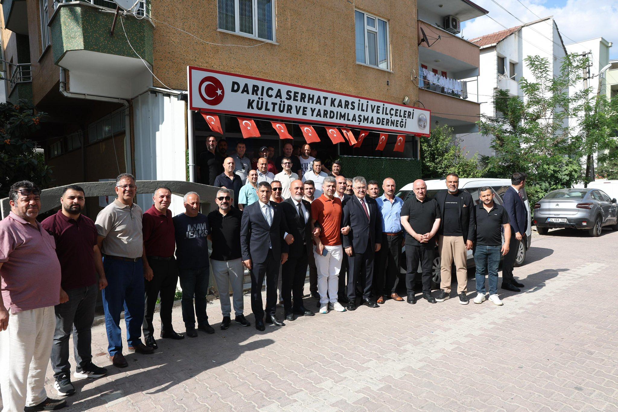 Milletvekili Veysel Tipioğlu’ndan Darıca Kars Derneği’ne Ziyaret