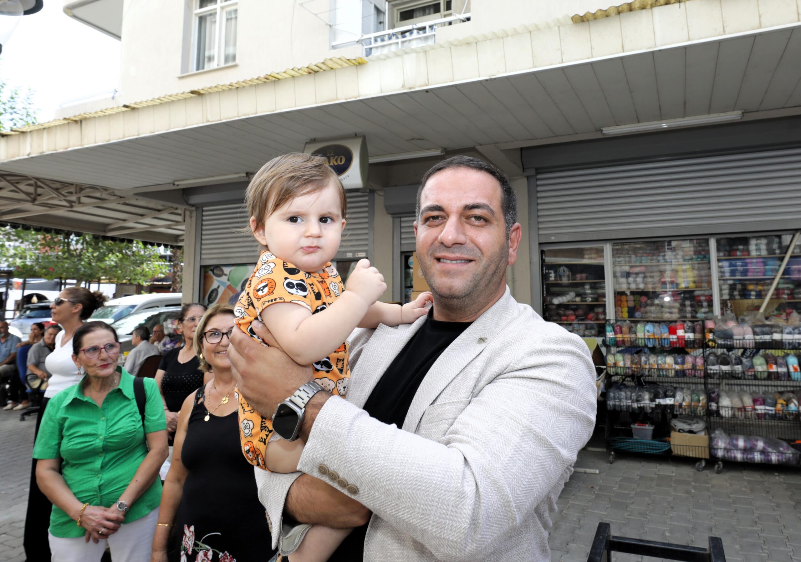 Minik Hemşehrilere İlk Hediye Narlıdere Belediyesi’nden: Anne-Bebek Çantası Desteği Başladı