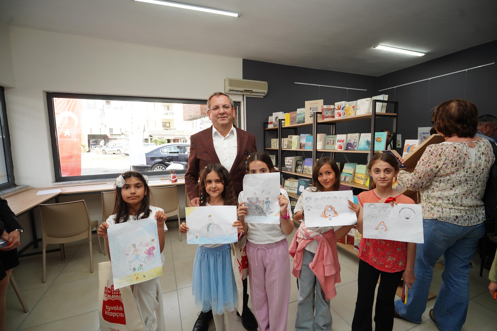 Minik Karikatüristler İş Başında!