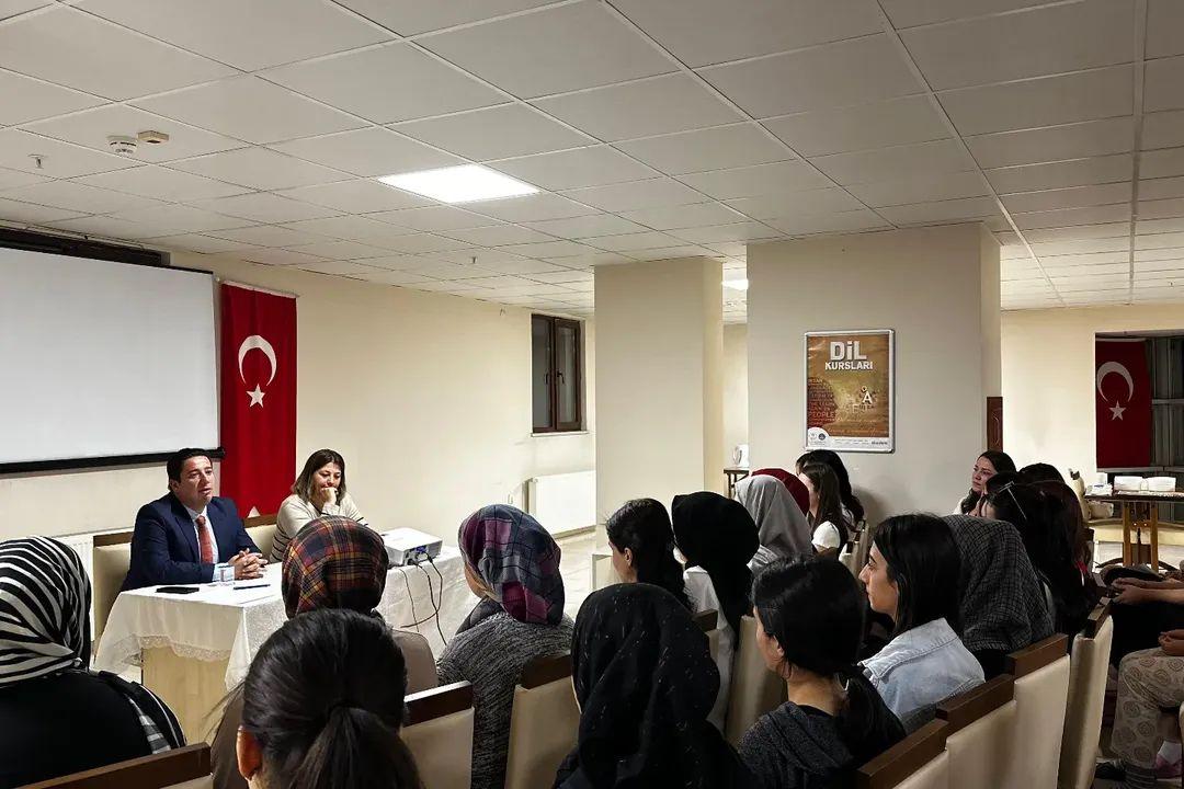 Nuri Paşa Kız Yurdu’nda Yeni Dönem Uyum Programı Gerçekleştirildi