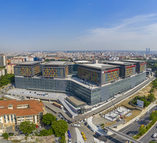 Okmeydanı Eğitim ve Araştırma Hastanesi’nde Nitelikli Dolandırıcılık Operasyonu