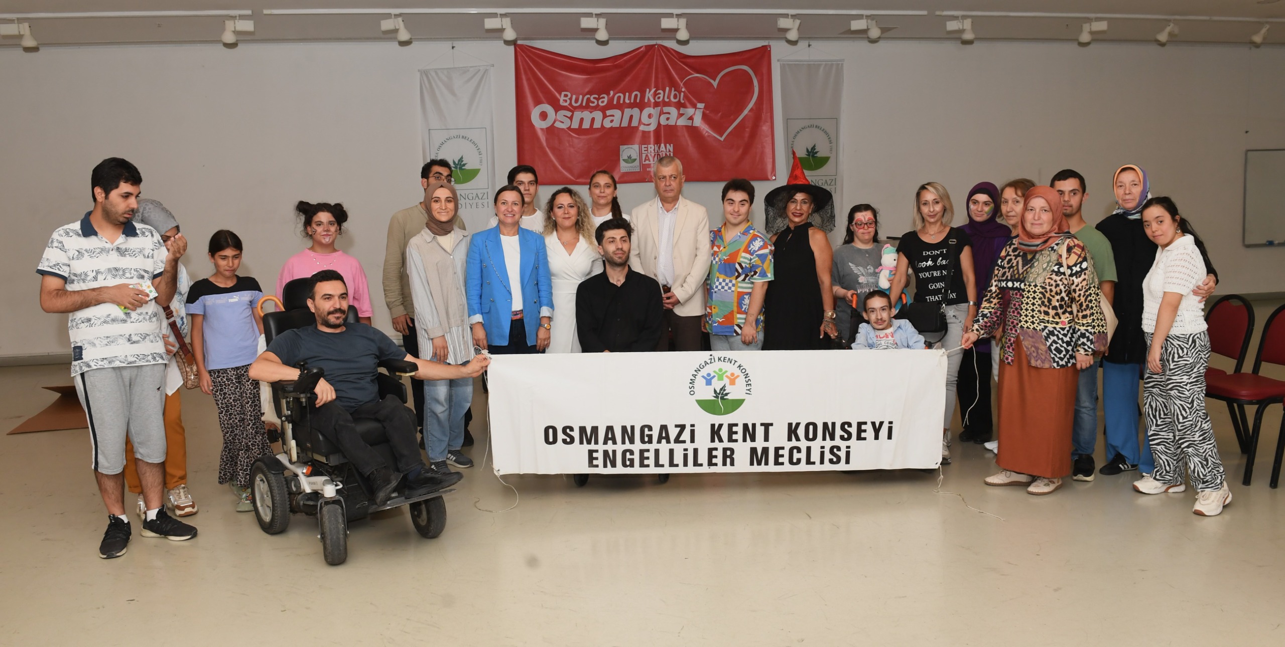 Osmangazi’de 3 Aralık’a Özel Tiyatro Gösterisi: Engel Tanımayan Performanslar Sahneye Taşınıyor
