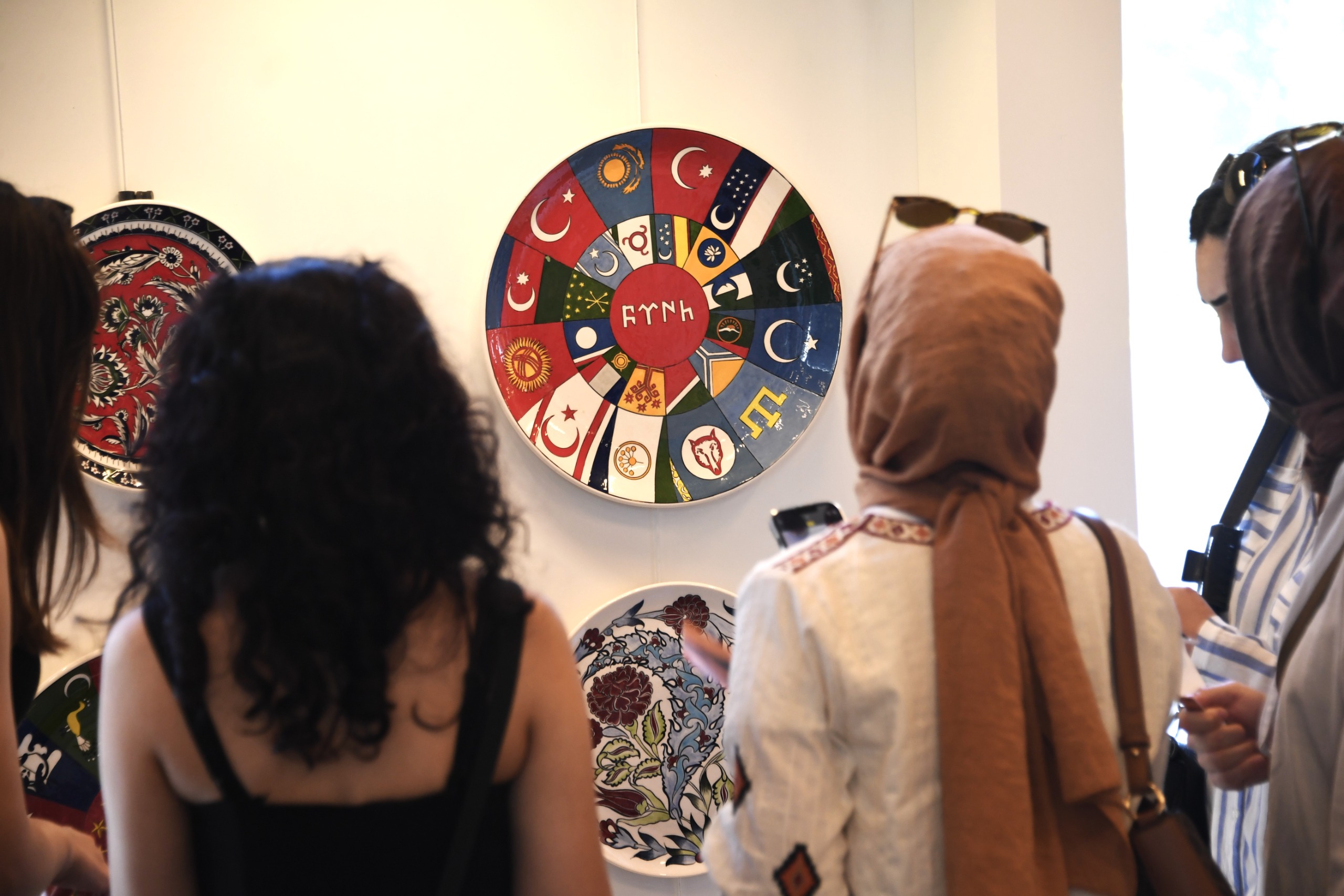 Osmangazi’de “Emeklilikten Bugüne Çini Sergisi” Açıldı