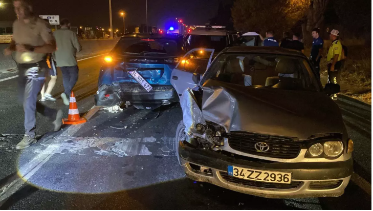 Polisten Kaçarken Kaza Yaptı: 9 Kaçak Göçmen ve 2 Organizatör Yakalandı