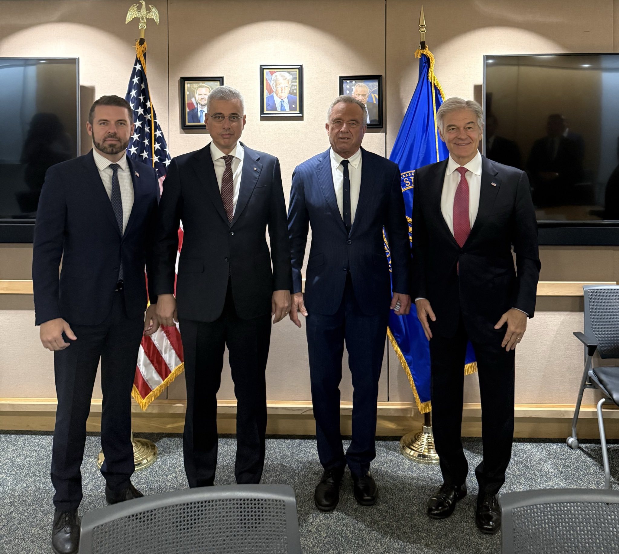 Sağlık Bakanı Memişoğlu ABD’li Mevkidaşı İle Washington’da Görüştü