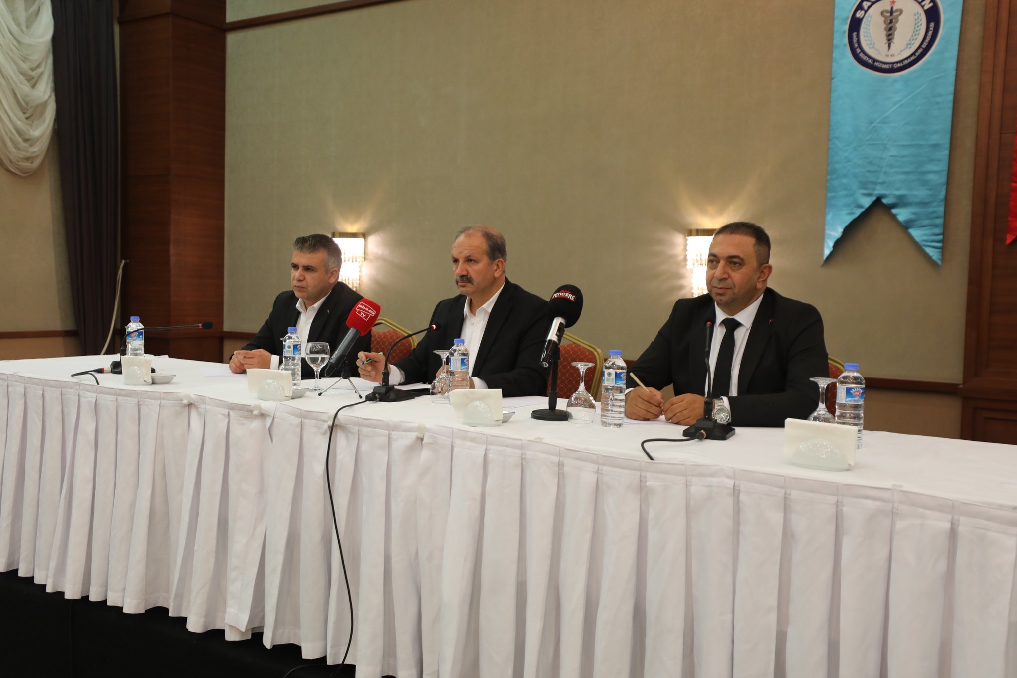 Sağlık-Sen’den Sert Çıkış: “Diplomanın Hakkını İstiyoruz!”